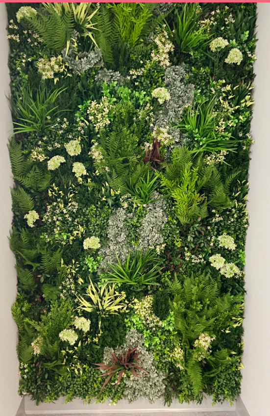 Artificial green wall